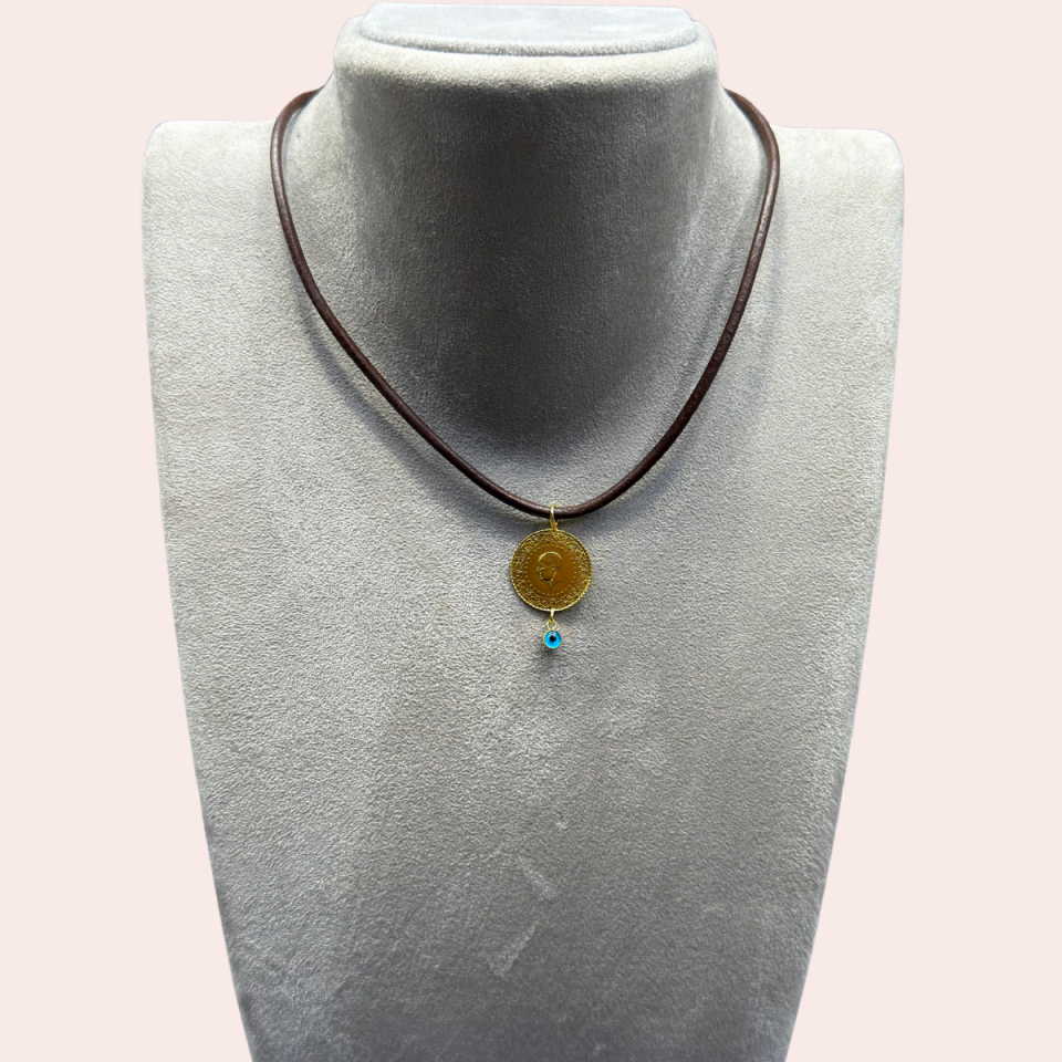 Ziynet Altın Uçlu Taşlı Deri Kolye